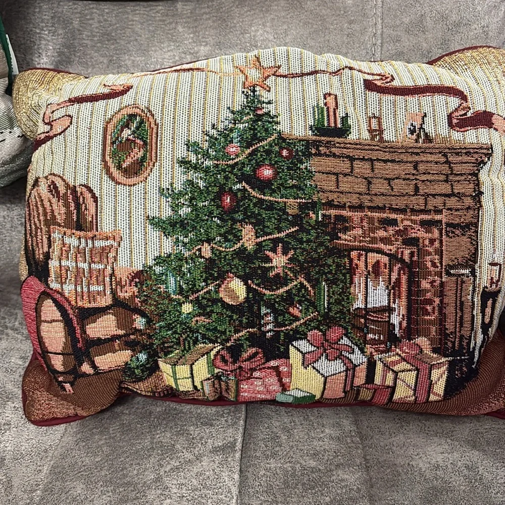 Set of 2 Christmas pillows
